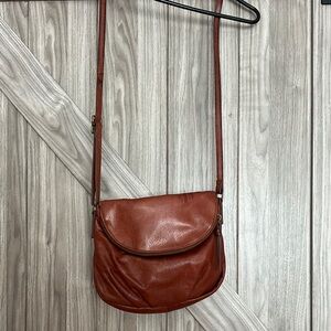 Margot Brown Leather Crossbody Bag with Timeless Design